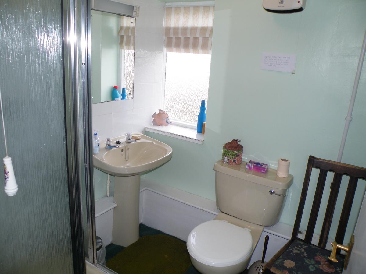 White Cottage Тентърдън Екстериор снимка