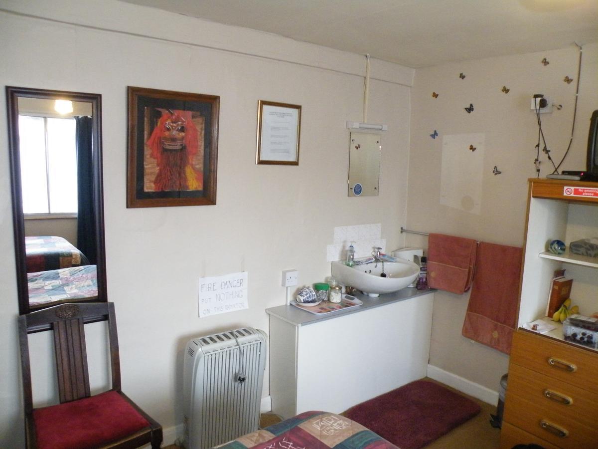 White Cottage Тентърдън Екстериор снимка