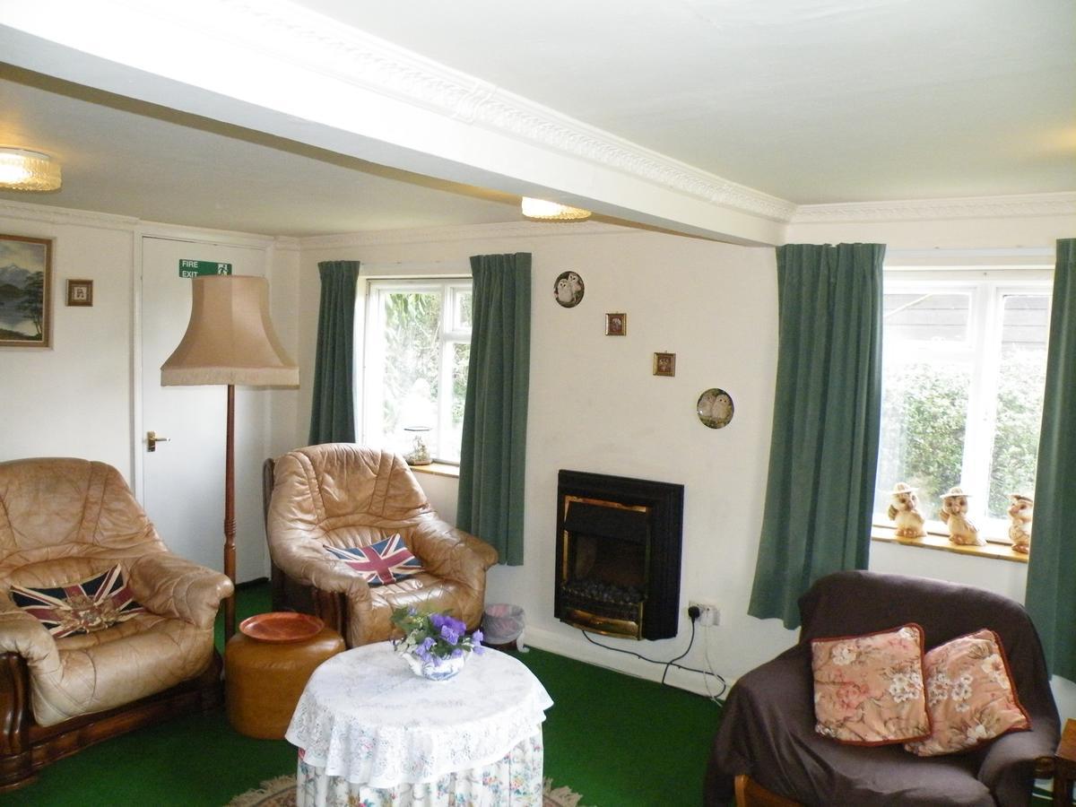 White Cottage Тентърдън Екстериор снимка