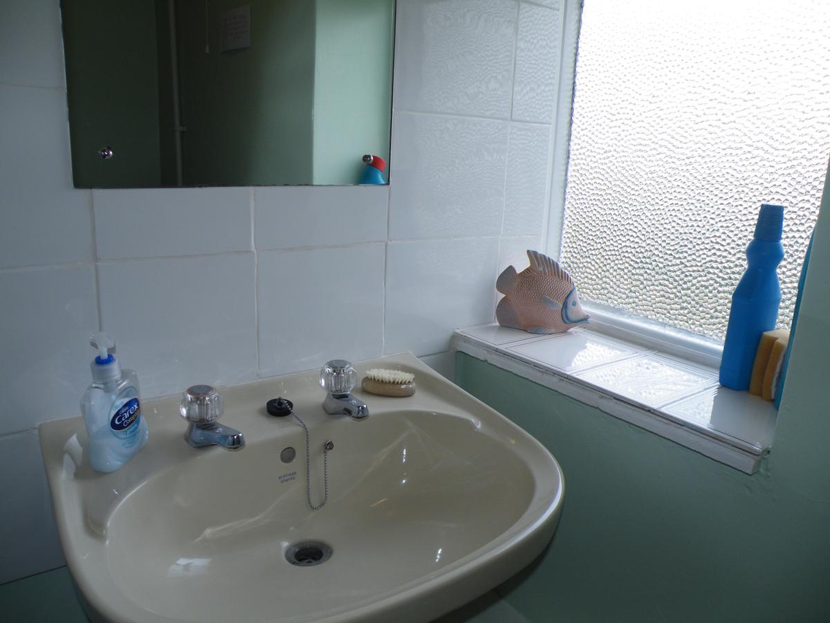 White Cottage Тентърдън Екстериор снимка