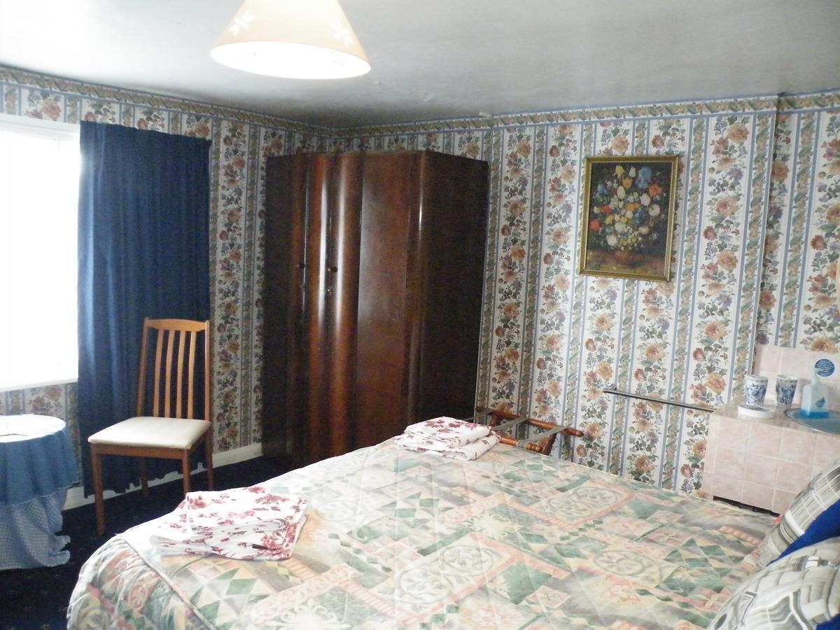 White Cottage Тентърдън Екстериор снимка