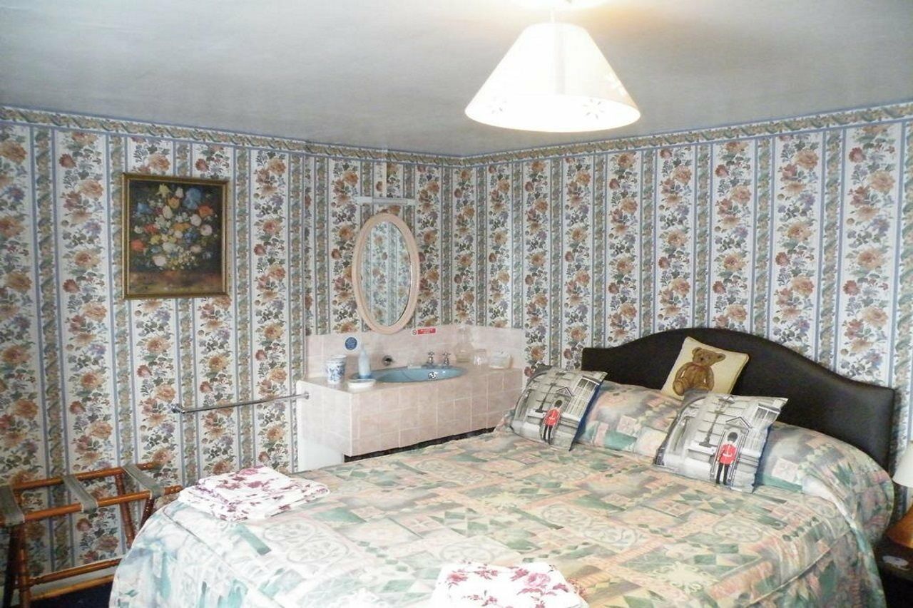 White Cottage Тентърдън Екстериор снимка